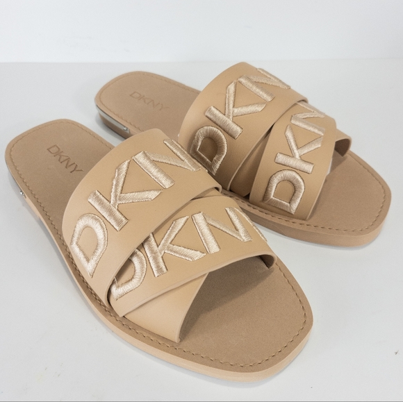 DKNY Idalie Slide Sandal Logo Taupe -9 - Picture 7 of 9